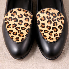 Load image into Gallery viewer, [women&#39;s] loafers - leopard-print
