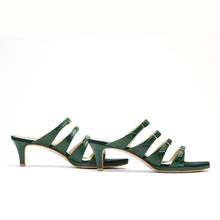 Load image into Gallery viewer, [women&#39;s] reunion - quattro sandals - green crocodile
