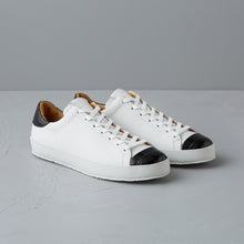 Load image into Gallery viewer, [women&#39;s] Liberte - low-top sneakers - combination toe black and white crocodile
