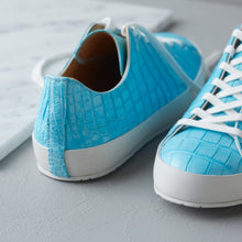 Load image into Gallery viewer, [women&#39;s] Liberte - low-top sneakers - Tiffany blue patina crocodile
